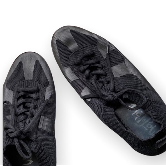 🔴 5/$45 SALE 🔴 MAD LOVE | Black Slip-on Tie Sneakers - Picture 3 of 6